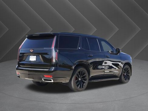 Used 2023 Cadillac Escalade Premium Luxury Platinum image 5