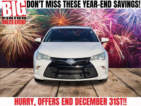 Used 2016 Toyota Camry SE image 6