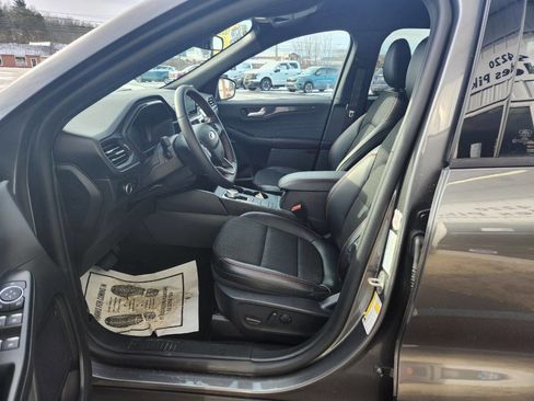 Used 2025 Ford Escape ST-Line image 7