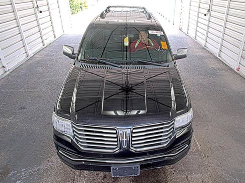 Used 2017 Lincoln Navigator Select AWD/4WD image 2