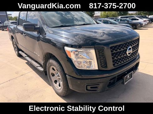 Used 2019 Nissan Titan S RWD image 5