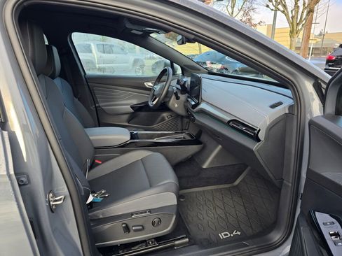 Used 2023 Volkswagen ID.4 Pro S image 14