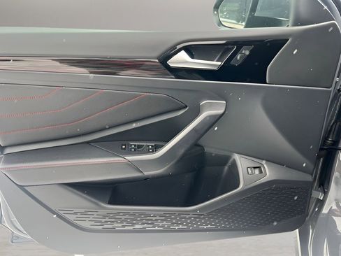 Used 2023 Volkswagen Jetta GLI Autobahn image 24