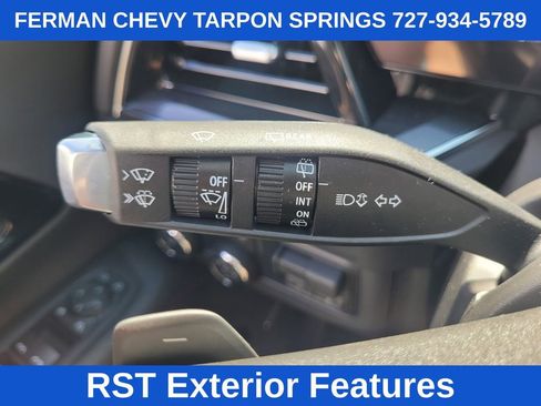 New 2025 Chevrolet Suburban RST image 35