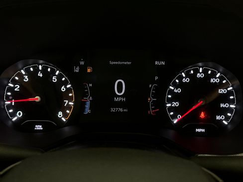 Used 2023 Jeep Compass Latitude AWD/4WD image 13