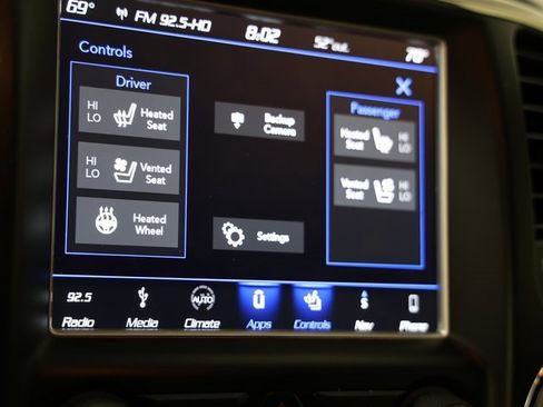 Used 2018 Jeep Grand Cherokee SRT image 9