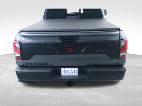 Used 2024 Nissan Titan PRO-4X w/ Pro-4x Convenience Package AWD/4WD image 15