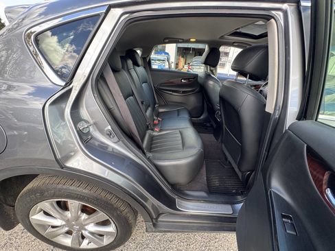 Used 2017 INFINITI QX50 Base 4dr Crossover w/ Premium Package image 63