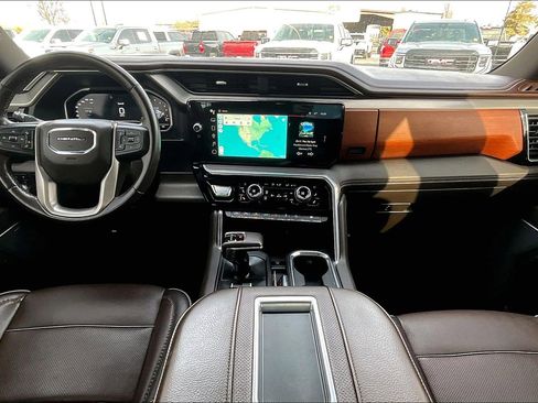 Used 2022 GMC Sierra 1500 Denali w/ Denali Reserve Package image 15