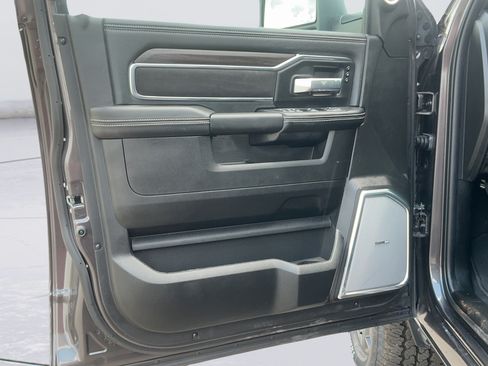 New 2026 RAM 2500 Laramie AWD/4WD image 18