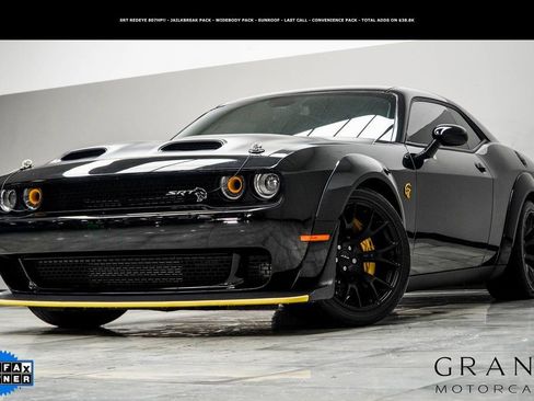 Used 2023 Dodge Challenger SRT Hellcat image 1