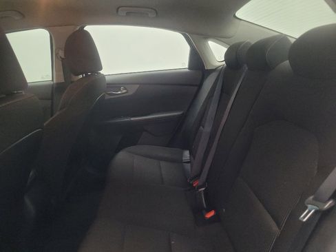 Used 2021 Kia Forte LXS FWD image 18