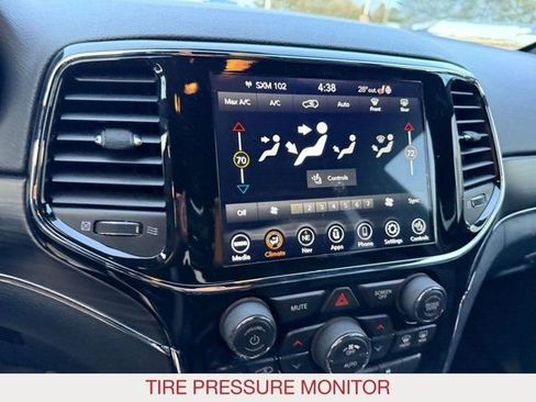 Certified 2022 Jeep Grand Cherokee Limited image 15