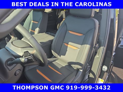 New 2026 GMC Sierra 1500 AT4 w/ Technology Package AWD/4WD image 17