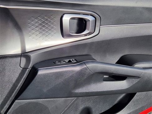 Used 2023 Kia Sorento EX image 13