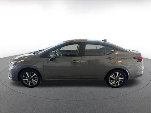 Used 2025 Nissan Versa SV FWD image 11
