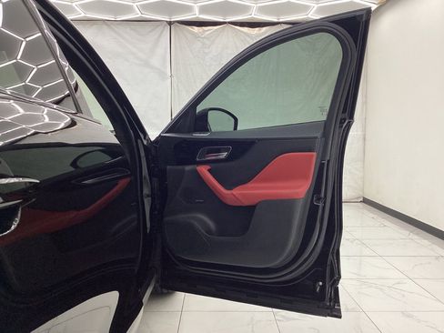 Used 2018 Jaguar F-PACE S image 18