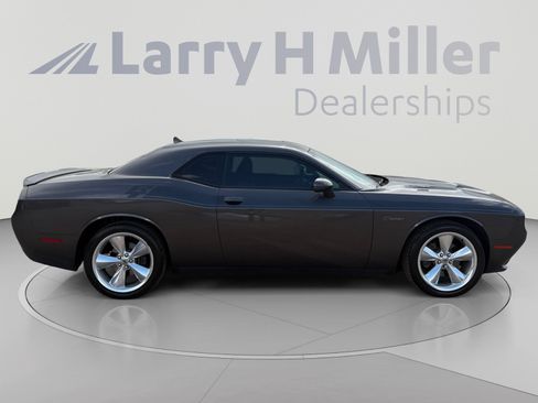 Used 2017 Dodge Challenger R/T Plus RWD image 6