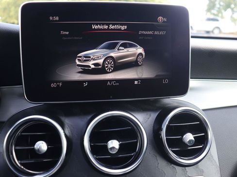 Used 2019 Mercedes-Benz GLC 300 4MATIC Coupe image 30