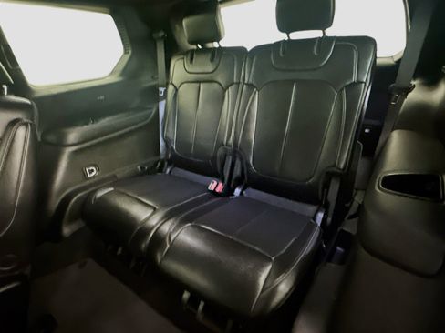 Used 2024 Jeep Grand Cherokee L Limited w/ Luxury Tech Group II image 31