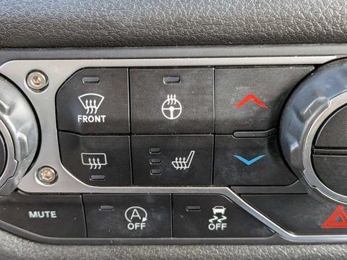 Used 2024 Jeep Wrangler Unlimited Sport AWD/4WD image 26