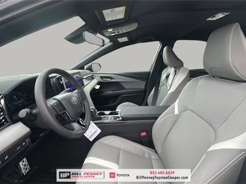 New 2026 Toyota Camry SE image 11