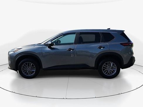 Used 2023 Nissan Rogue S FWD image 10