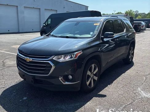 Used 2018 Chevrolet Traverse LT FWD image 1