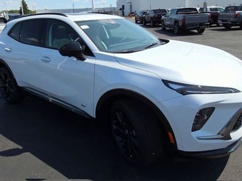 New 2025 Buick Envision Sport Touring image 2