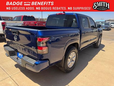 Used 2022 Nissan Frontier SV w/ Technology Package RWD image 17