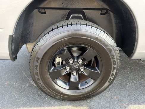 Used 2024 RAM 1500 Tradesman w/ Popular Equipment Group image 17