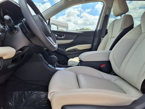 New 2025 Subaru Ascent Limited image 4