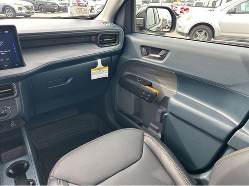 Used 2025 Ford Maverick Tremor image 14