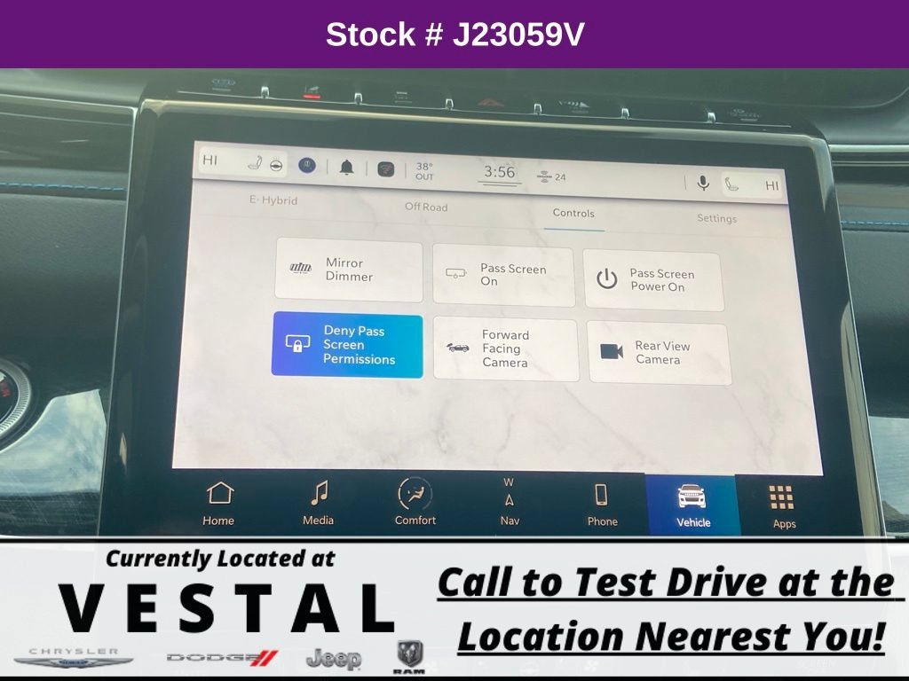 New 2023 Jeep Grand Cherokee Trailhawk AWD/4WD image 32