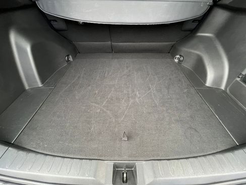 Used 2025 Toyota RAV4 XLE image 31