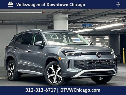 New 2026 Volkswagen Tiguan SE image 2