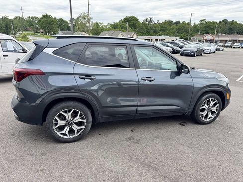 Used 2021 Kia Seltos EX AWD/4WD image 7