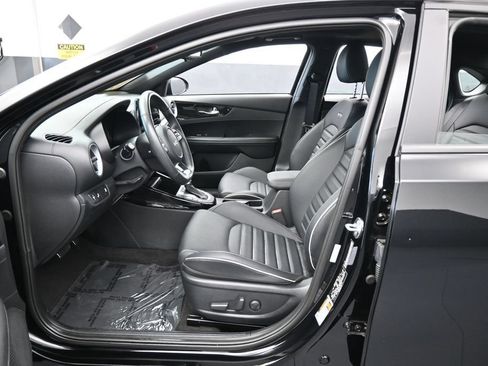 Used 2024 Kia Forte GT-Line w/ GT-Line Premium Package FWD image 11