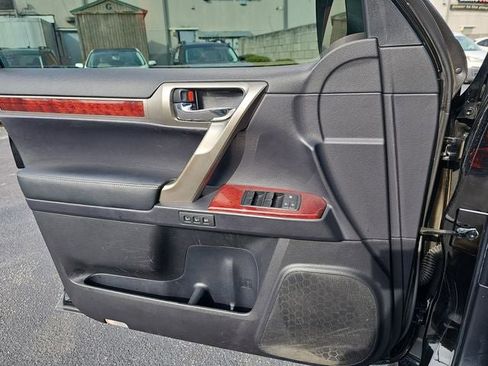 Used 2015 Lexus GX 460 image 27