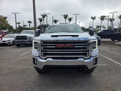 Used 2022 GMC Sierra 2500 SLT image 2
