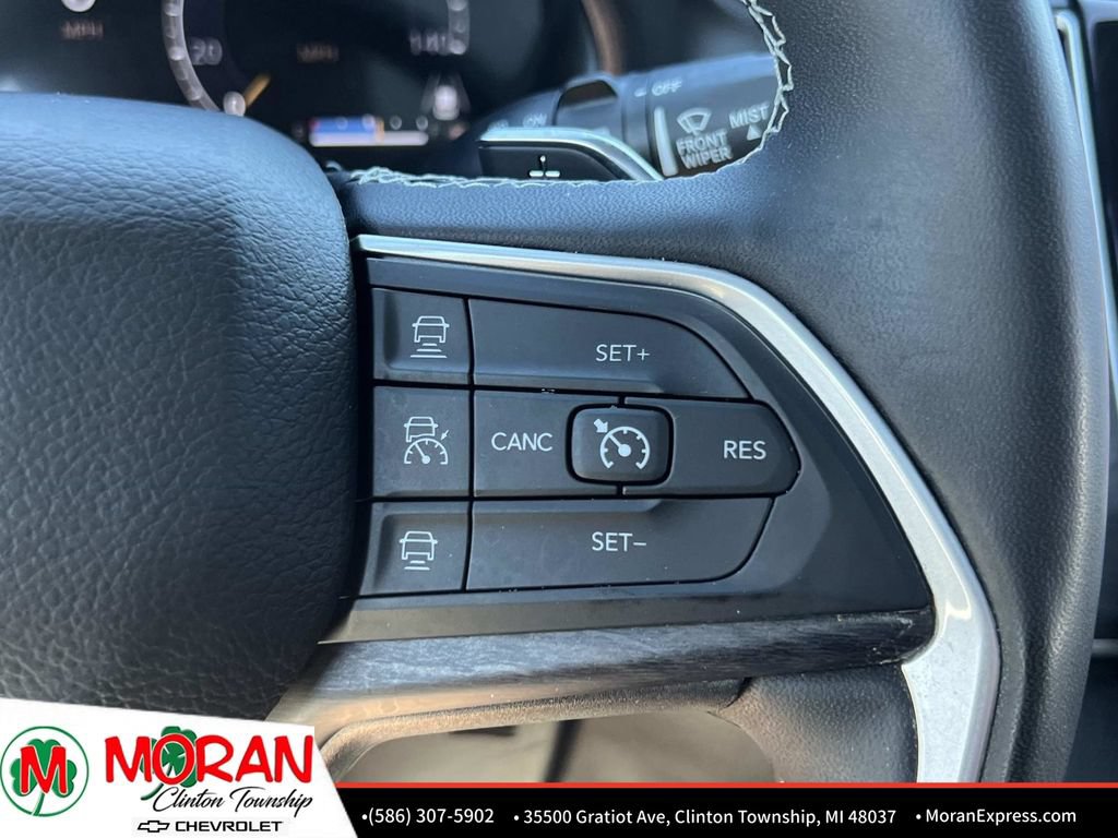 Used 2023 Jeep Grand Cherokee Limited AWD/4WD image 26