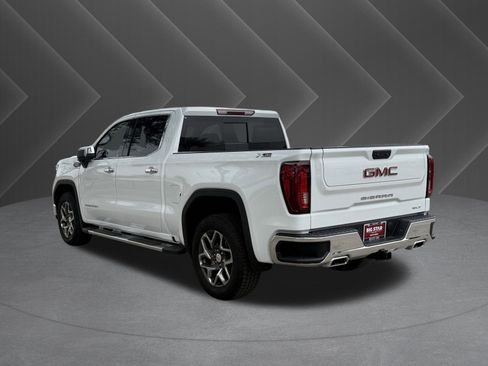Used 2026 GMC Sierra 1500 SLT image 5