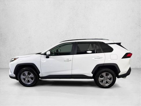 Used 2025 Toyota RAV4 XLE FWD image 6