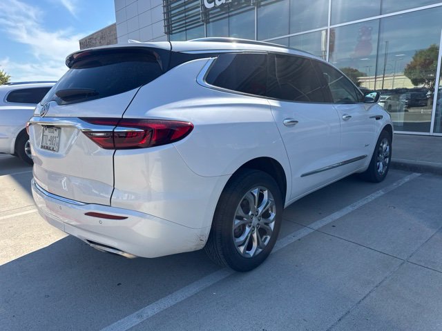 Used 2021 Buick Enclave Avenir w/ Avenir Technology Package FWD image 5