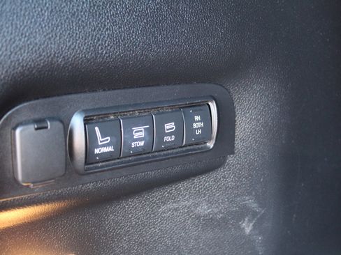 Used 2016 Ford Explorer Limited AWD/4WD image 38