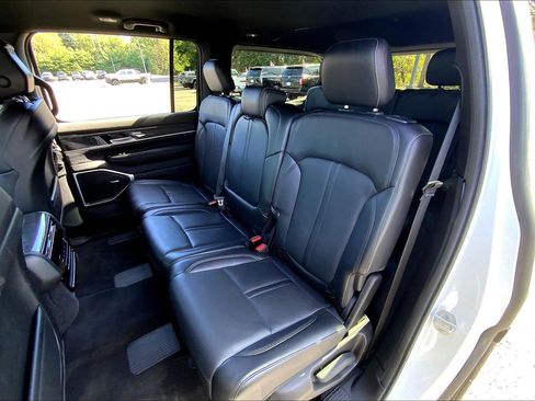 Used 2022 Jeep Wagoneer Series II image 19