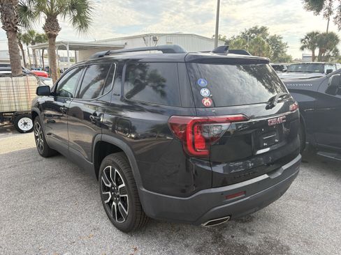Certified 2021 GMC Acadia SLE w/ Driver Convenience Package FWD image 5