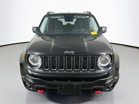 Used 2017 Jeep Renegade Trailhawk AWD/4WD image 2