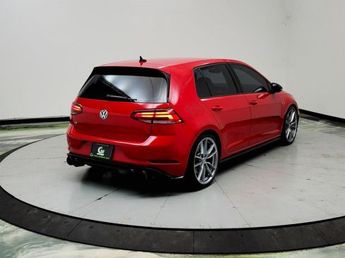 Used 2019 Volkswagen Golf 4-Door AWD/4WD image 5