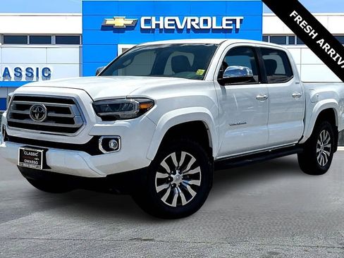 Used 2023 Toyota Tacoma Limited image 3